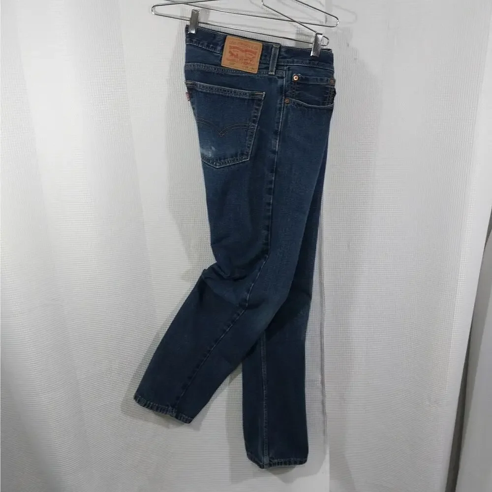 Levis measurements waist